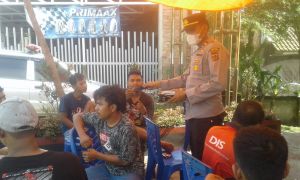 Kasubsektor Taman Rajo Gelar Operasi Yustisi dan Vaksin di Tempat
