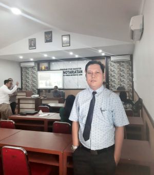 Sesalkan Parkir di Bahu Jalan, Praktisi Hukum Angkat Bicara