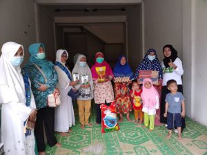 Tim UMM Green Coffee Provinsi Jambi Berikan Bantuan Kepada Korban Kebakaran
