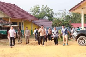 Kunker ke Renah Mendaluh, Wabup Tanjab Barat Datangi 3 Desa