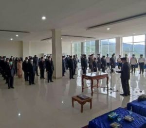 Bupati Adirozal Lantik 56 Pejabat Eselon II, III dan IV