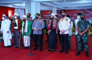Apresiasikan Ulama di Banten Ikut Vaksinasi, Kapolri: Kabar Baik dan Motivasi bagi Masyarakat