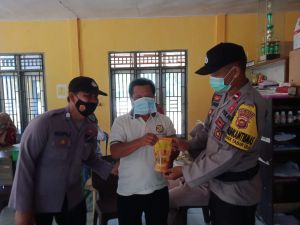 1 Liter Minyak Goreng untuk Vaksinasi Dosis Pertama dari Kapolsek Tabir Ulu