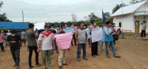 Pemuda dari 3 Desa Unjuk Rasa ke PT MBP, Pihak Perusahaan Belum Dapat Beri Keputusan