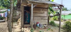 Waket DPRD Merangin Kaget Ada Rumah Gubuk Ditempati Satu Keluarga