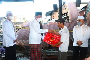 Tinjau Lokasi Kebakaran, Wabup Berikan Bantuan untuk Korban