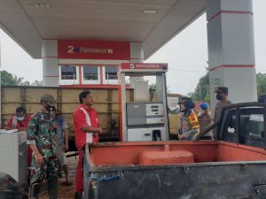 Operasi Ketupat 2022, Kapolres Tebo dan Kapolsek Tebo Ilir Cek Jalan Hingga Stok BBM
