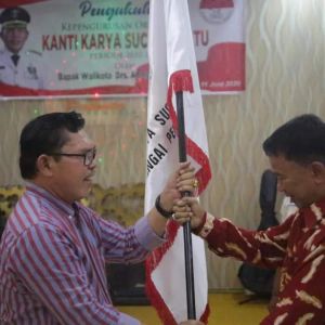 Wako Ahmadi Kukuhkan Pengurus Kanti Karya Suci Bersatu