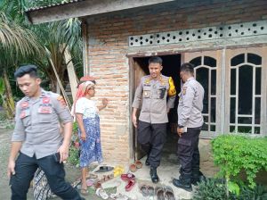 Kapolres Merangin Bantu Nina