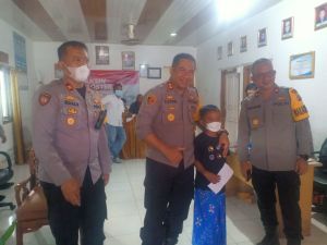 HUT Bhayangkara, Polres Muarojambi Adakan Sunatan Gratis di Desa Pulau Kayuaro