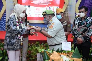 Ketua DPRD Sumsel RA Anita Terima Penghargaan dari Pimpinan Pusat Pemuda Panca Marga