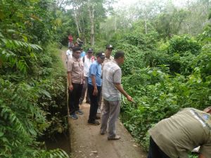 Akhir 2023, Pj Bupati Aspan Pastikan Jalan Desa Teluk Melintang Bisa Dilewati Mobil.