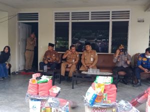 Maulana Salurkan Bantuan Kebakaran 