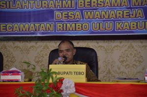 Warga Wanareja Sambut Silaturahmi Pj Bupati Tebo 