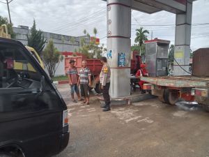 Jelang Kenaikan Harga BBM, Kapolsek Jaluko Cek 3 SPBU