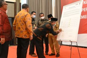 Bupati Merangin Teken Komitmen Anti Korupsi 