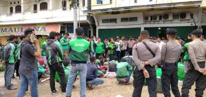 Driver Ojek Online Mitra Grab Minta Hapus Potongan Orderan Ganda