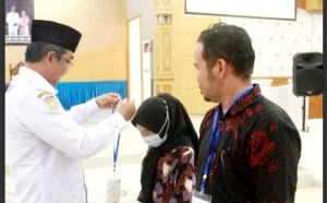 Bupati Tanjab Barat Buka Pelatihan Batik Canting Emas