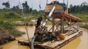 Aktivitas PETI di Desa Sungai Baung Cemari Sungai Batanghari, Pemdes Terkesan Tutup Mata