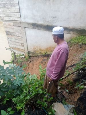 Rumah Warga Nyaris Ambruk, Kades Rantau Limau Manis Berharap Perhatian Pemerintah