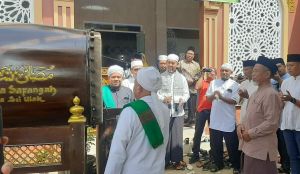 Mashuri Serahkan Musholla Pribadi ke Warga