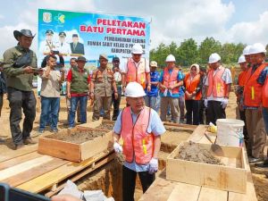 Bupati Kerinci Meletakan Batu Pertama Pembangunan Rumah Sakit Kelas D Kerinci