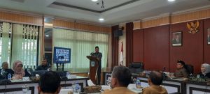 Maulana Sampaikan Nota Pengantar 5 Ranperda