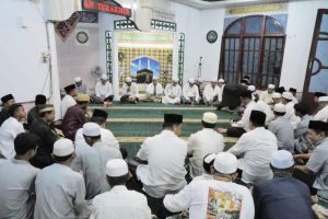 Bupati Tanjabbar Safari Subuh Di Masjid Ridhwaniyah