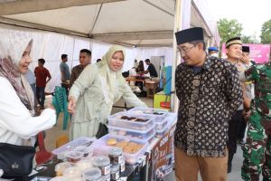 Bupati Tanjabbar Buka Bazar Ekraf Ramadhan 2024
