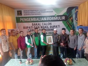 Partai Bertambah, Deri Mulyadi kembalikan Formulir pendaftaran ke DPC PPP Kerinci 