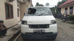 Warga Gagalkan Pencurian Gardan, Velg dan Ban, Pelaku Kabur Tinggalkan Mobilnya di TKP