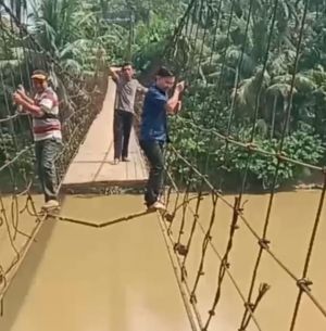 Jembatan Desa Limbur Viral Sampai ke Presiden, Empat Kali Usul Hilang di Tengah Jalan