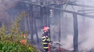 Gegara Puntung Rokok, Rumah Bedeng di Jelutung Dilalap Api