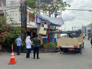 Walikota Jambi Perintahkan Baliho Minuman Beralkohol di Talang Banjar Diturunkan