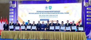Bupati Monadi Tandatangan MoU Komitmen Bersama Kepala daerah di Wilayah BKN Regional VII
