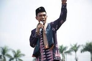 Ustadz Abdul Somad Jelaskan Lima Tahapan Perjalanan Manusia dalam Tausiah