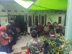 Mahasiswi Asal Jambi Tewas Kecelakaan Kereta di Bekasi, Jenazah Disambut Tangis Keluarga