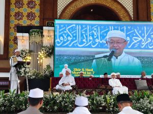 Cek Endra Hadiri Haul ke-7 KH Arifin Ilham, Ajak Umat Jaga Semangat Zikir dan Persatuan