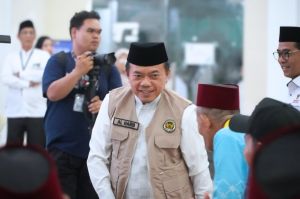 Lepas Kloter Pertama JCH Jambi, Gubernur Al Haris Tekankan Pelayanan Maksimal untuk Jemaah