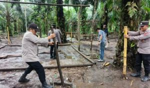 Polsek Muara Sabak Timur Bongkar Lokasi Diduga Arena Sabung Ayam