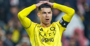 Ronaldo Kecewa Berat, Tinggalkan Podium Saat Al Nassr Gagal Juara Asia