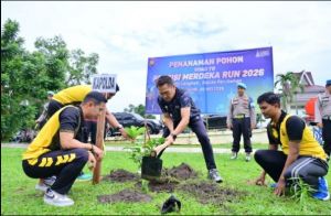 Polda Jambi Tanam 30 Pohon di Kawasan MTQ, Dukung Pelestarian Lingkungan dan Road to Presisi Merdeka