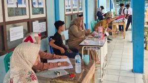 Empat Jam dari Pedalaman Hutan, Begaya Datang Daftar ke SMAN 3 Tebo