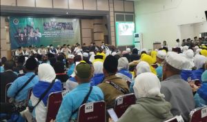Kloter Pertama Haji Jambi Pulang Lengkap, Perjalanan Spiritual 445 Jemaah Berakhir dengan Syukur