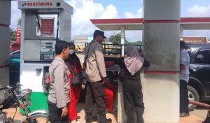 Polsek Tebo Ilir Monitoring Stok BBM di SPBU Kemantan Pasca kenaikan Harga BBM Non-Subsidi