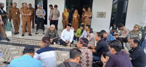 Massa Desak DPRD Gunakan Hak Angket, Kebijakan Sampah Pemkot Jambi Disorot
