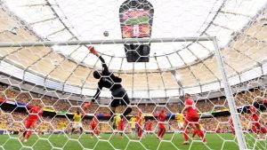 Gregor Kobel Jadi Tembok Kokoh Swiss, Bawa Timnya Singkirkan Kolombia dan Tantang Argentina