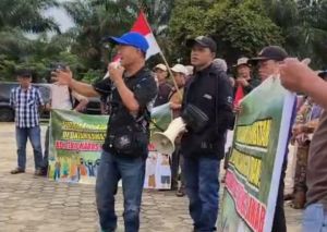Petani Plasma PT RAU Kepung BPN Tebo, Desak 1.600 Hektare Lahan Segera Keluar dari HGU